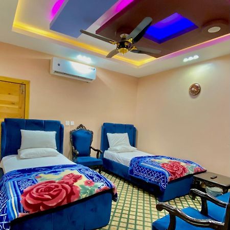 Cloud 9 Guest House Muzaffarabad Exterior foto